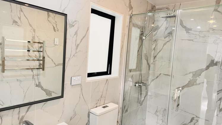 44A Godley Road Green Bay_16