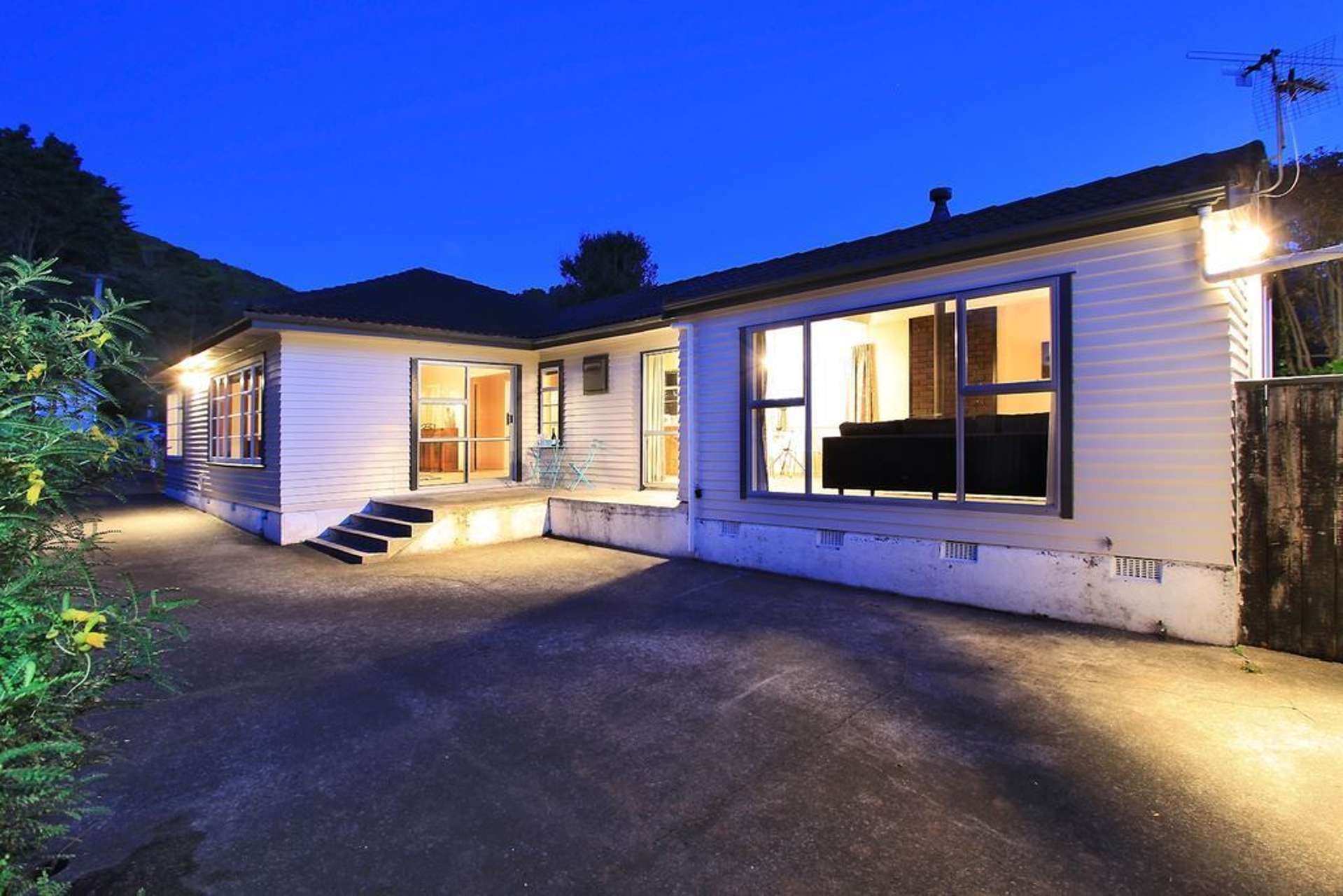 37 Cluny Road Plimmerton_0