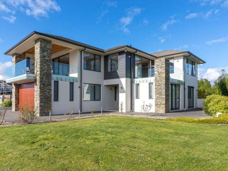 4 Waianiwa Dell Wharewaka_0