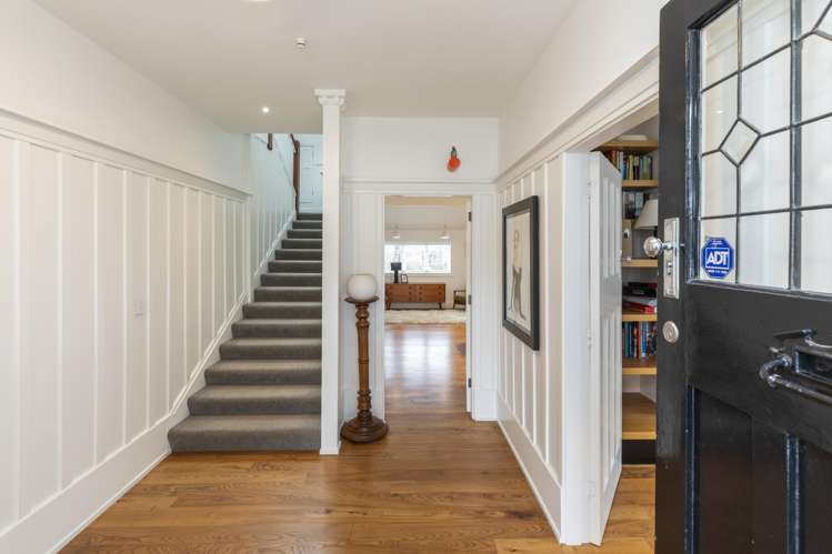 111 St Andrews Square Strowan_23