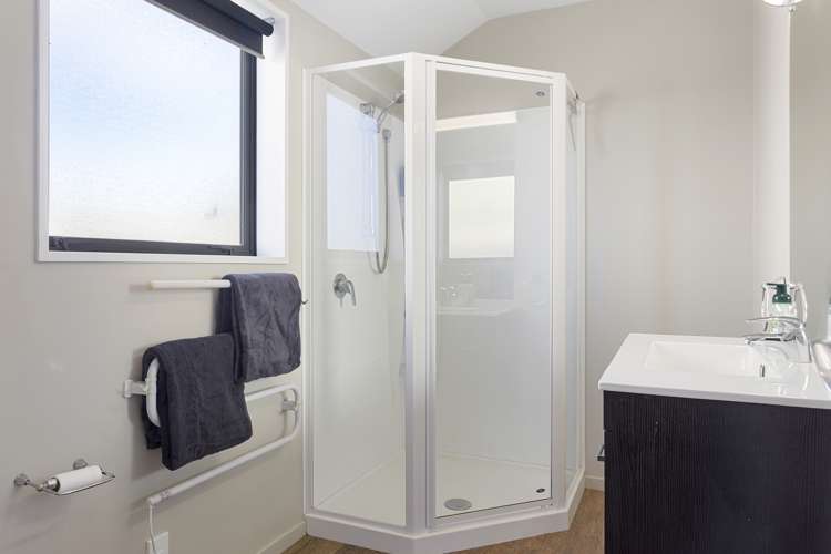 42 Railway Street Sefton_10