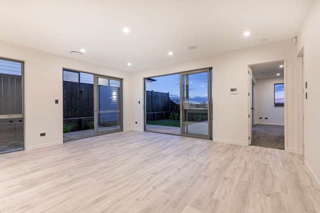 16 Fallowdown Street Wainui_2