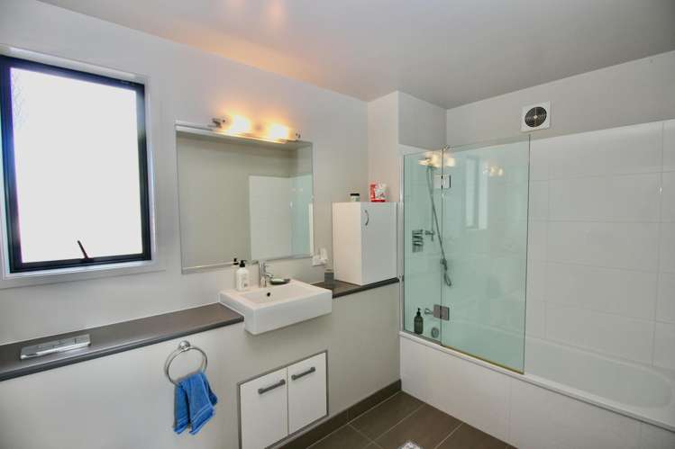 26/73 South Highway East Whitianga_15