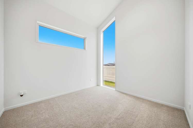 2 Ara Taha Crescent Orewa_10