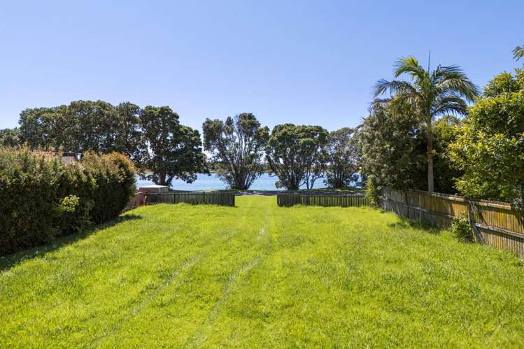 7 Waione Avenue Athenree_5