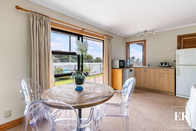 21 Laingfield Terrace Laingholm_16