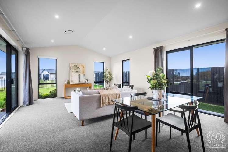 14 Hollard Crescent_4