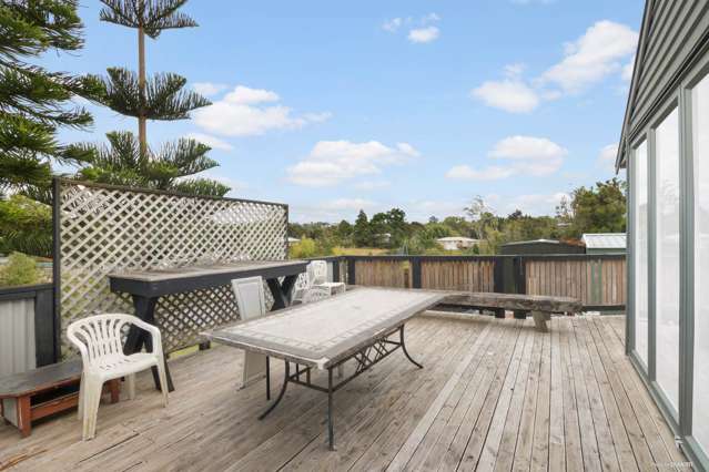 8 Kiernan Place Kelston_1