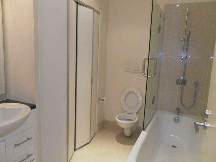 2j/21 Hargreaves Street Auckland Central_13