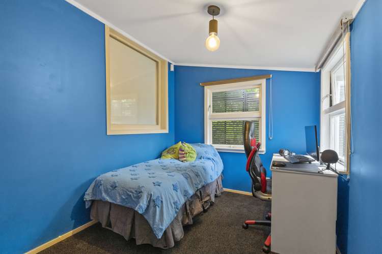 74 Mana Esplanade Paremata_12