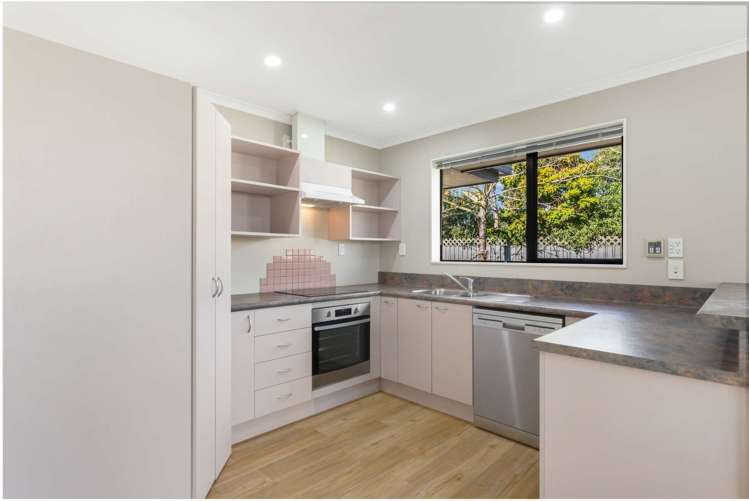 25f Parnwell Street Burwood_17