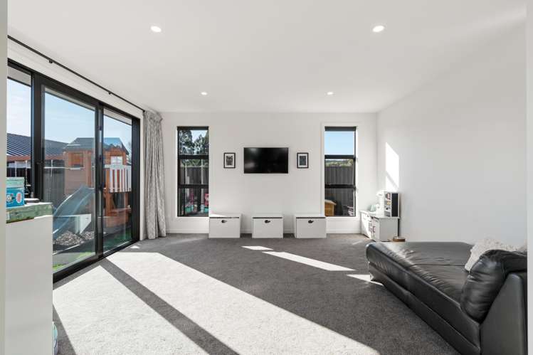 10 Henderson Street Mosgiel_13