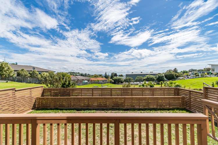 12 Seafarer Crescent Stanmore Bay_17