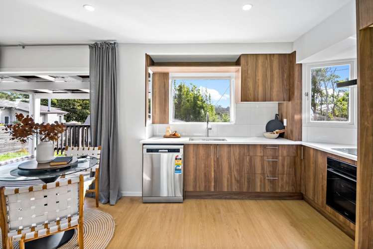 131 Rosier Road Glen Eden_11