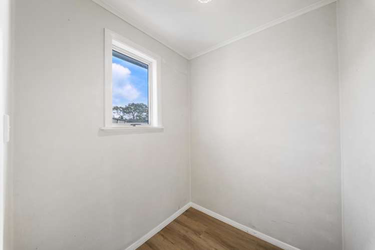 5 Springside Place New Lynn_11