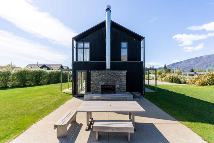 13 Orchard Road Wanaka_4