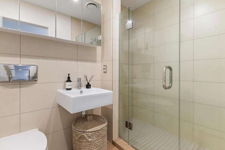 111/16 Huron Street Takapuna_14