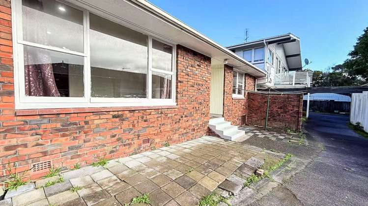 1/62c Te Atatu Road Te Atatu South_17