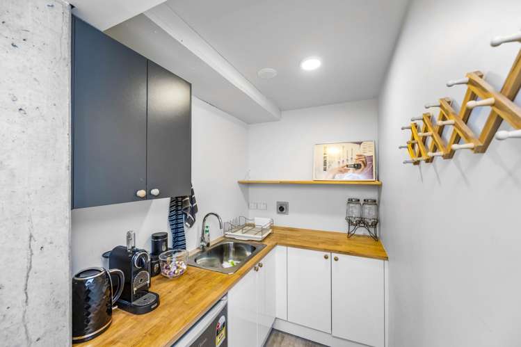 1 Arbors Track Silverdale_11