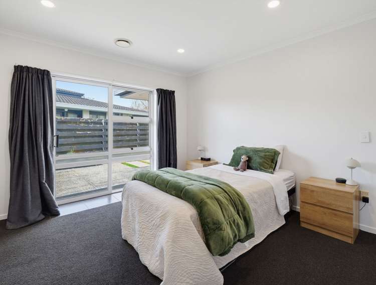 8 Aintree Crescent Awapuni_22