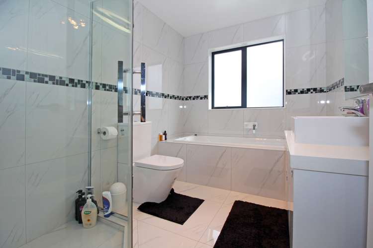 8 Rosewell Crescent Flat Bush_6