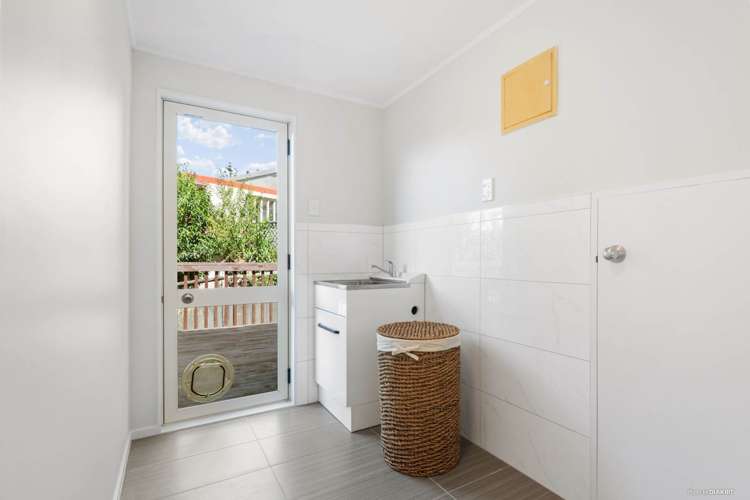 4/7 Korotaha Terrace Rothesay Bay_16