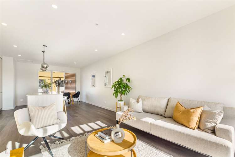 7/27b Hudson Bay Road Hobsonville_16