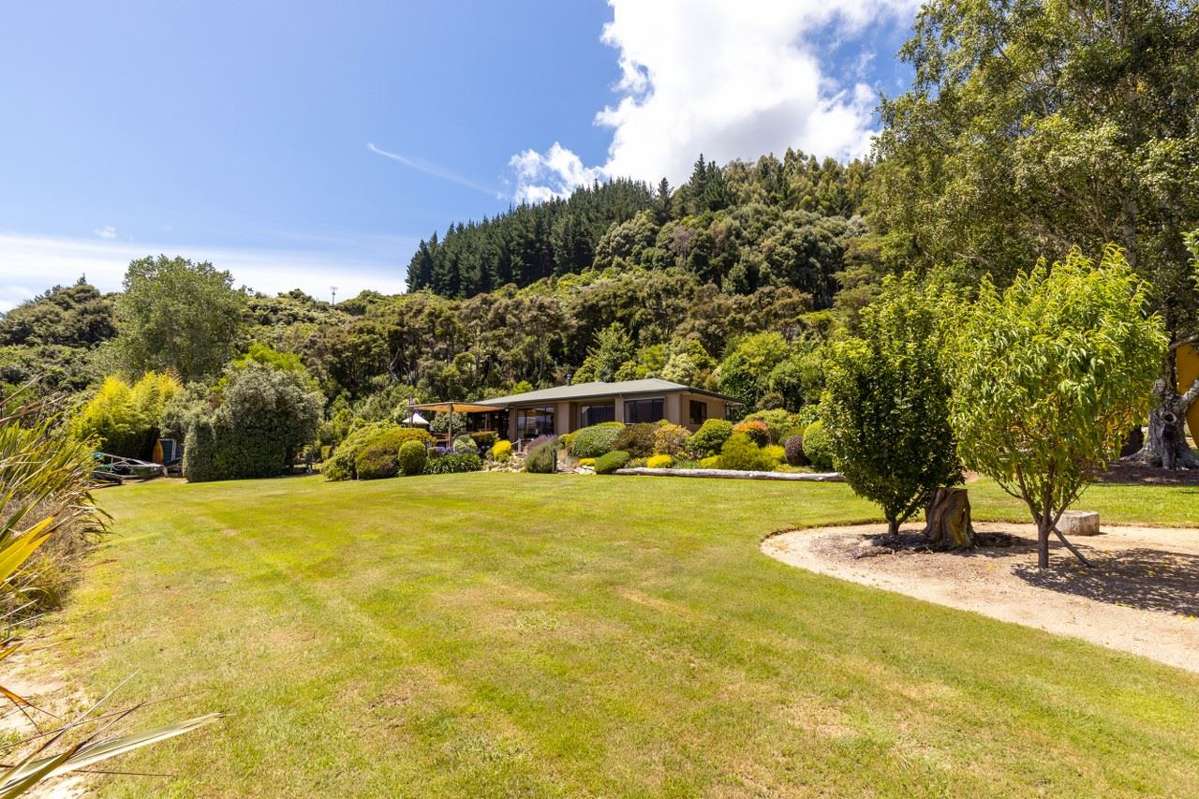 761 Kenepuru Road, Ohingaroa Bay_5