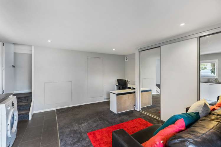 1/24 Colmar Road Mellons Bay_24