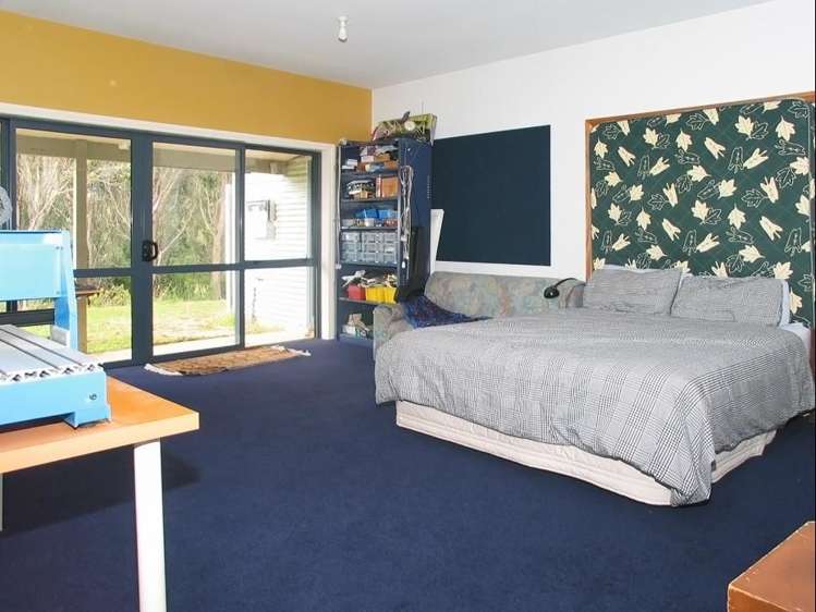 1 Whitford Brown Avenue Papakowhai_9