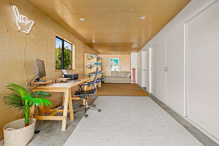 37 Harbour View Road Point Wells_14