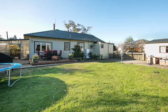 15A Ruataniwha Street Waipawa_1