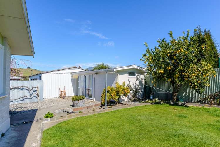 5 Wadsworth Crescent Redwoodtown_23