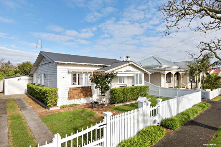 38 Kitchener Road Sandringham_0