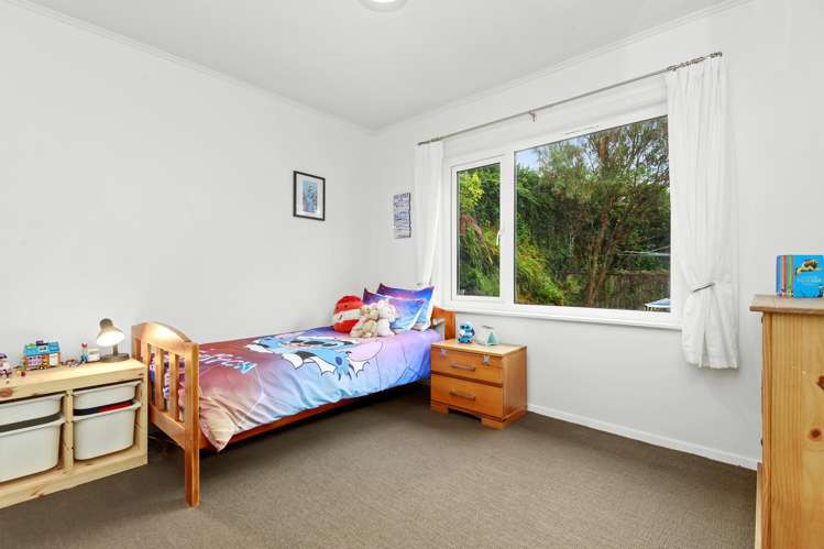 8 Lees Grove Wainuiomata_8