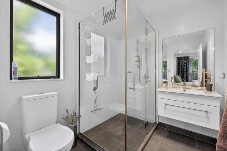 2/110 Hills Road Edgeware_10