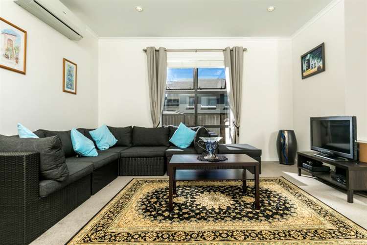 88 Mackay Drive Greenhithe_4