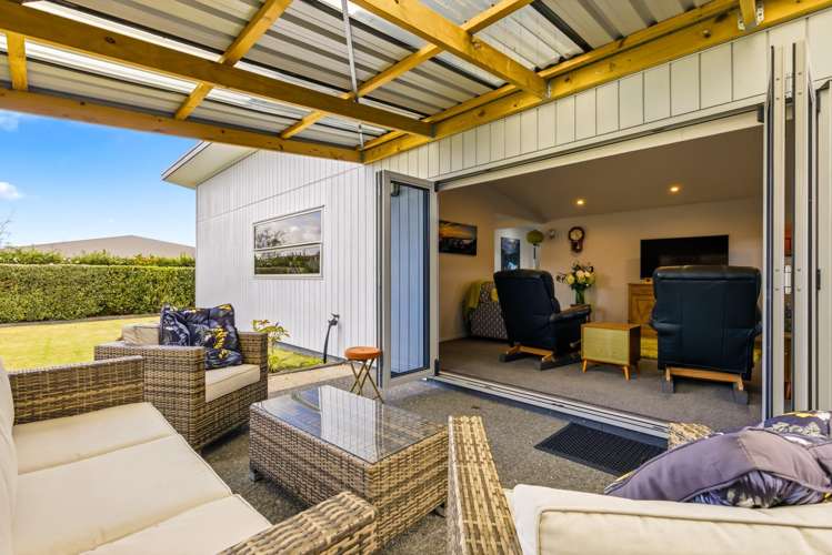 8 Lochaber Drive_4