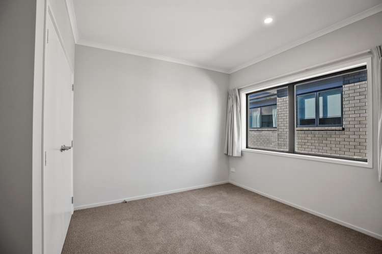 1/16 Jones Crescent Melville_11