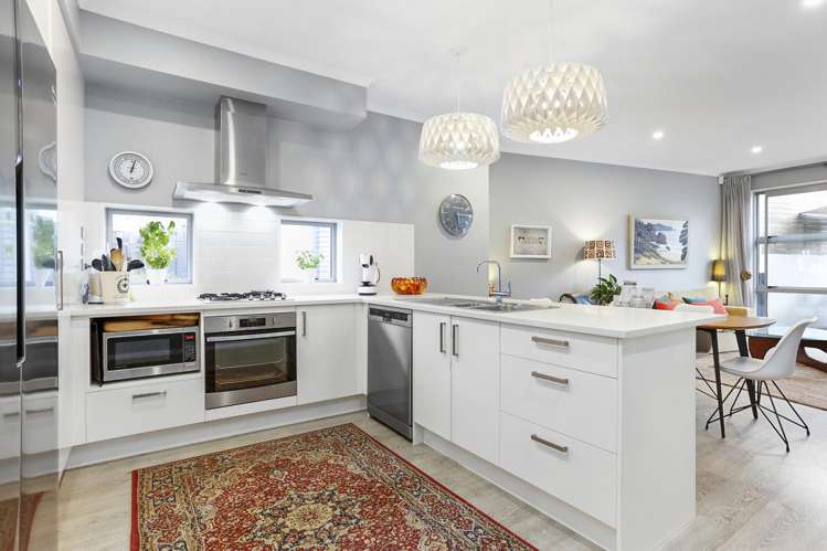 2 Station Street Hobsonville_7