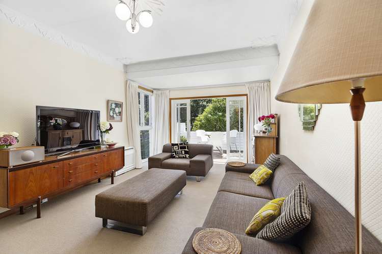 576 Broadway Strathmore Park_6