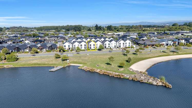 27d Lakeside Drive Pegasus_17