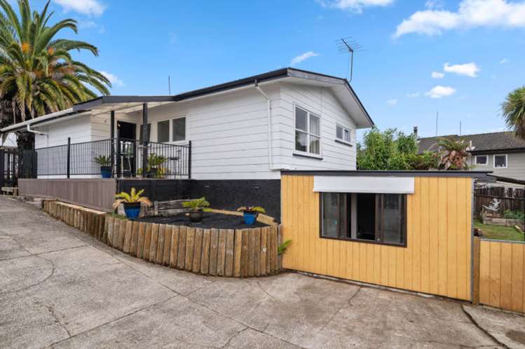 4 Deborah Place_0
