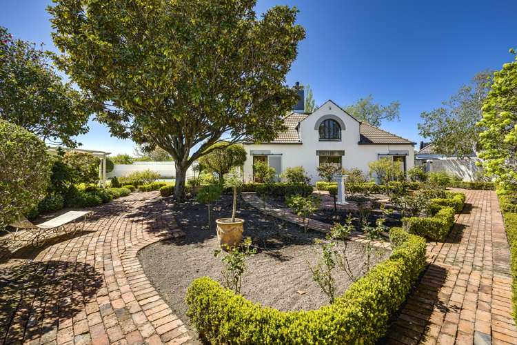 'Ashfield' - 52 Beatson Road Parkvale_16