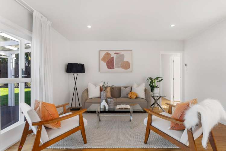 8 Surat Place Glen Eden_5