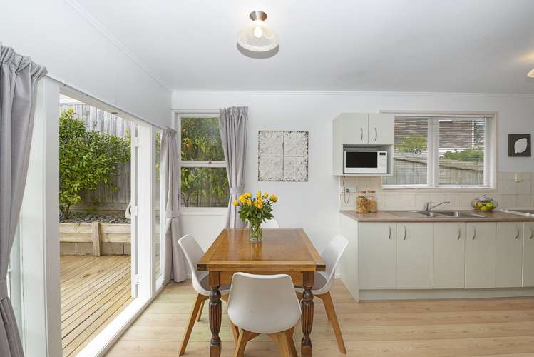 29 Melba Street Beach Haven_12