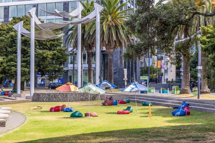 Shop D, 8 Mahuhu Crescent, City Centre_10