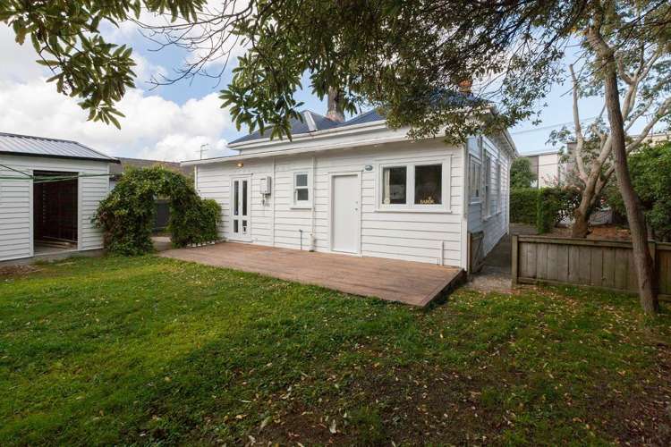 12 Mount Smart Road Royal Oak_22