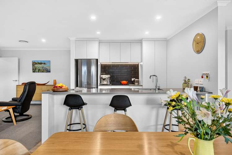 16 Austin Reid Avenue Carterton_3
