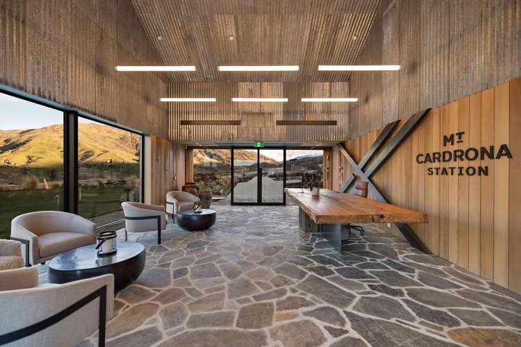 Cardrona Valley Road_1